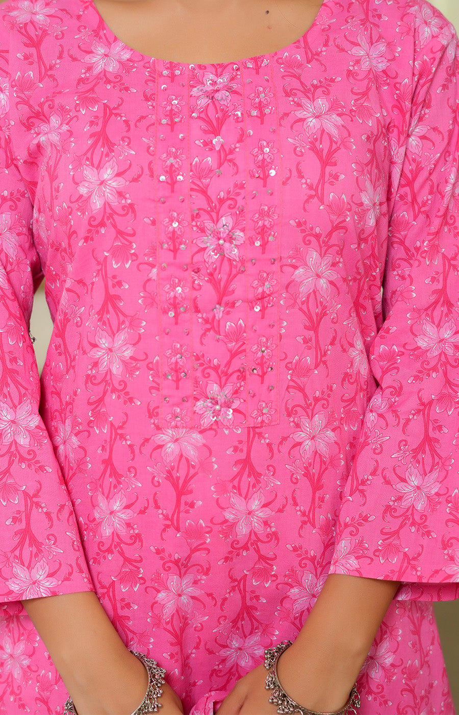 Aarna – Fuchsia Pink Chikankari Suit Set