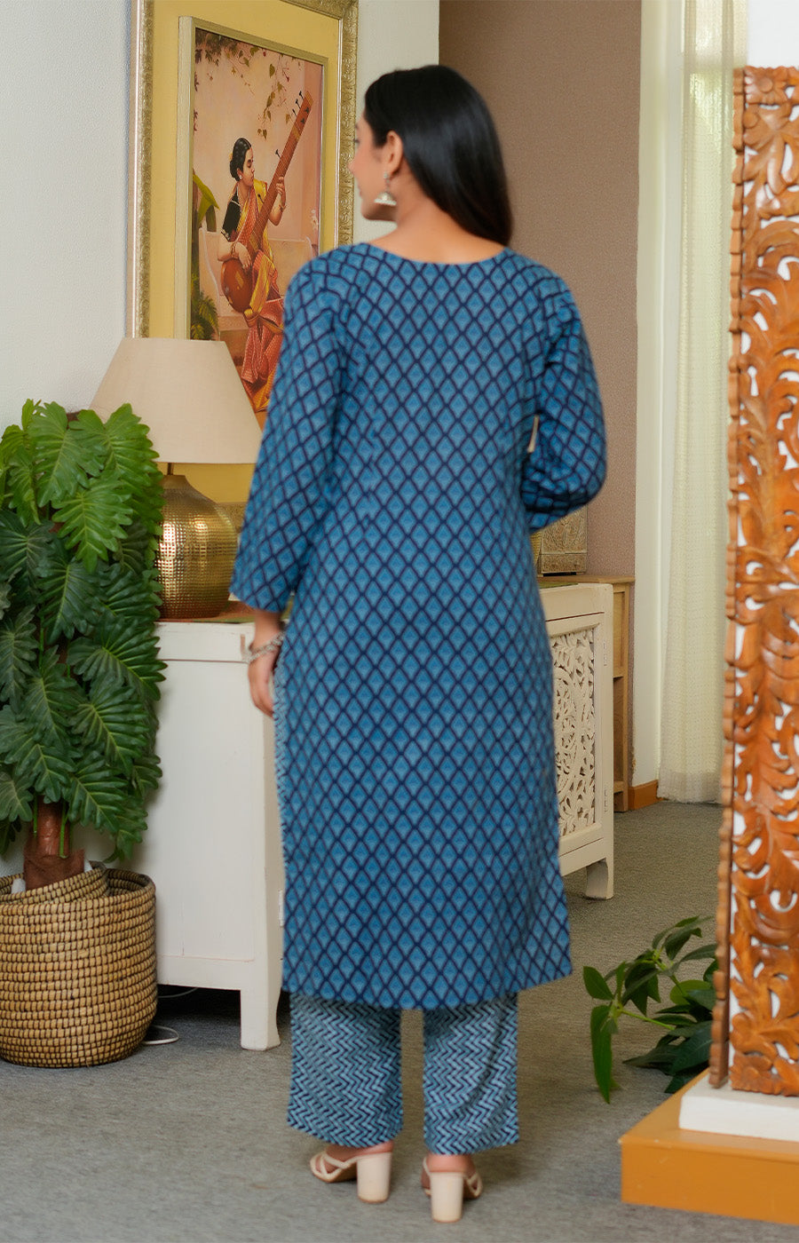 Inaaya – Indigo Printed Suit Set