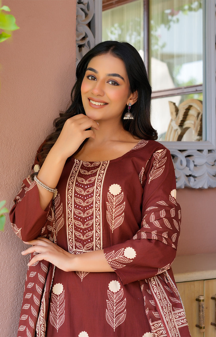 Ruhani – Maroon Embroidered Kurta Set