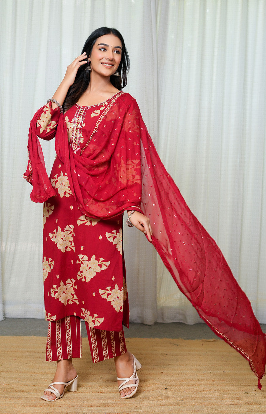 Gul – Crimson Floral Suit Set