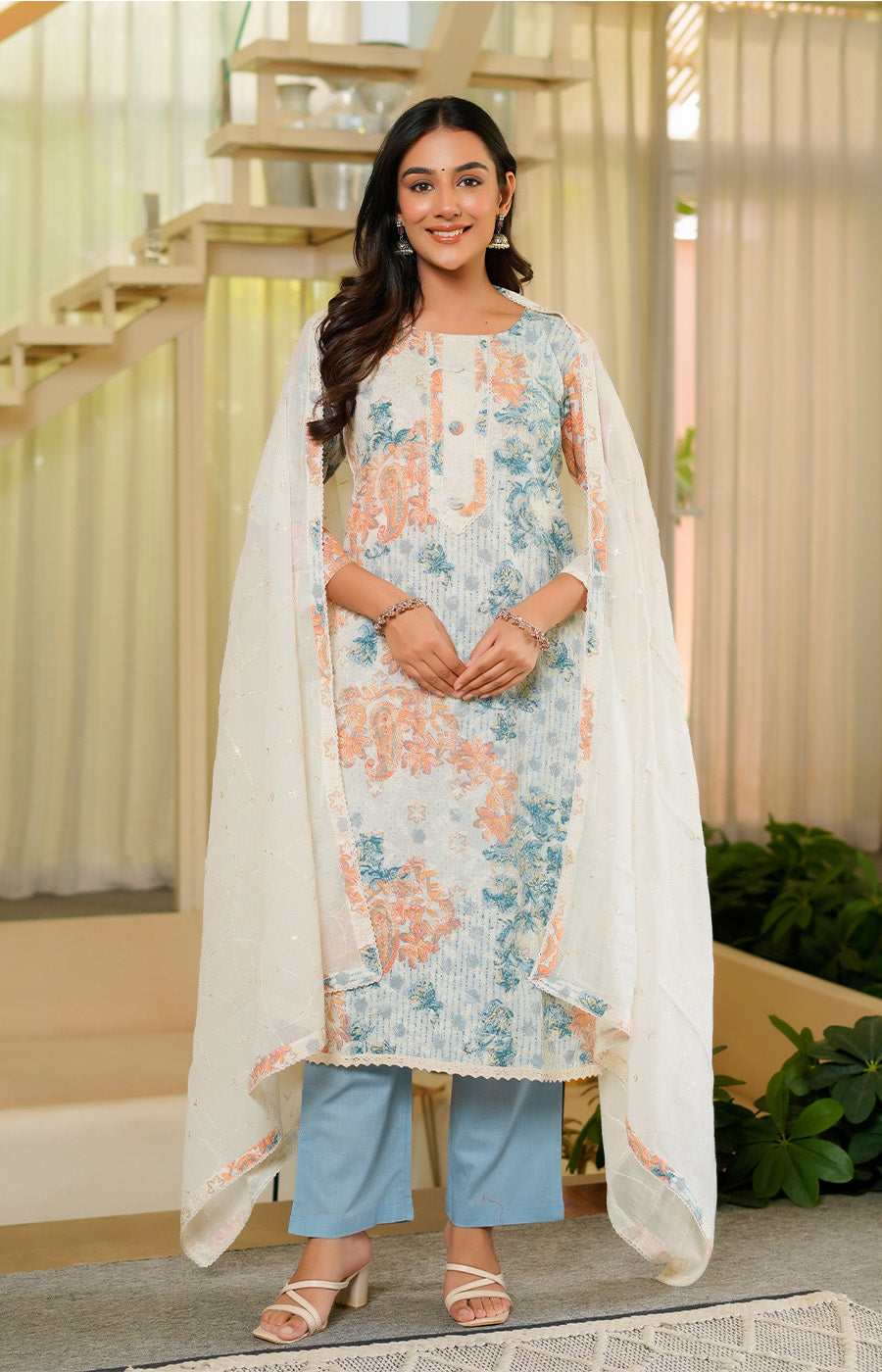 Kiara – Pastel Floral Suit Set