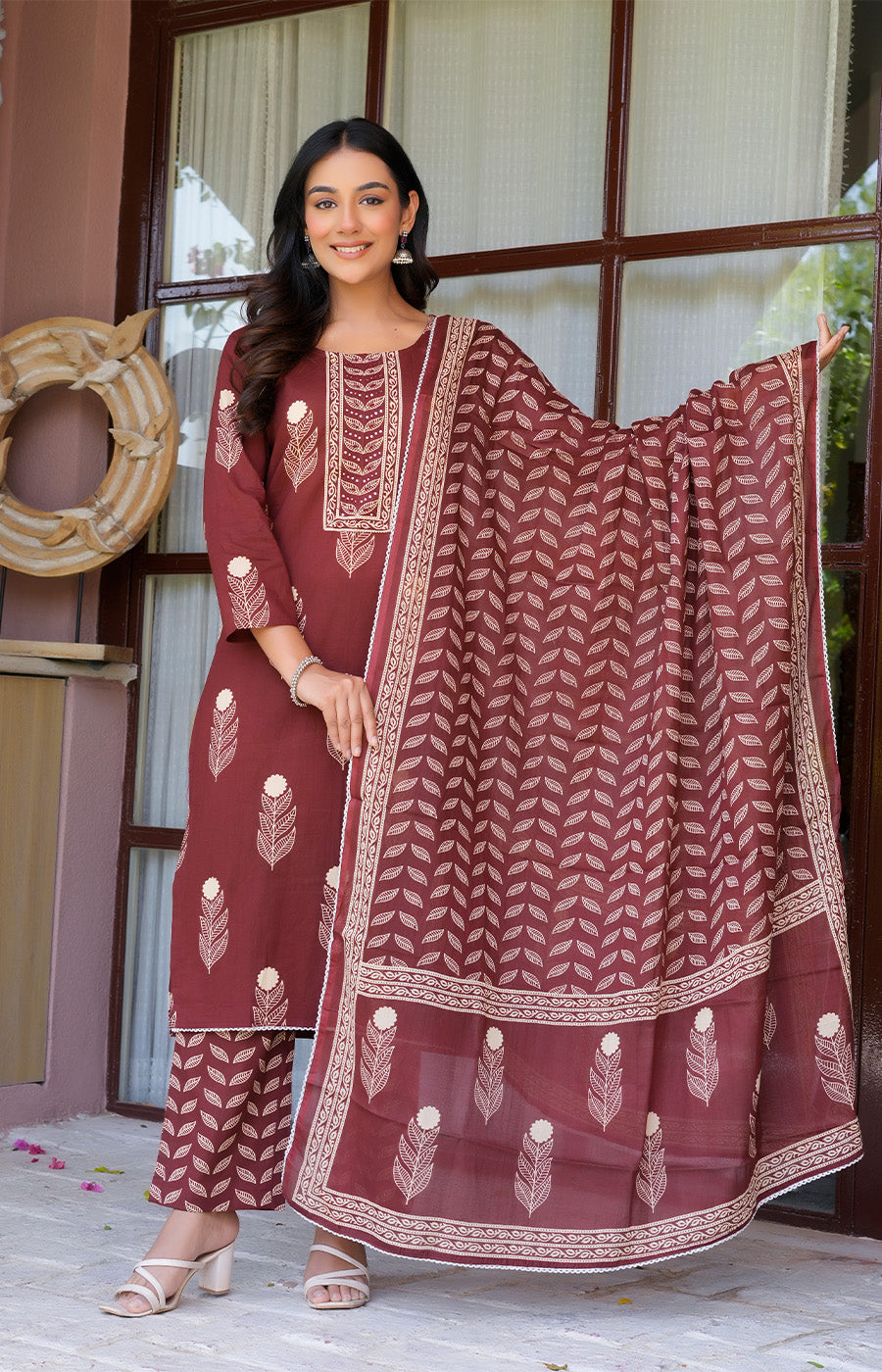 Ruhani – Maroon Embroidered Kurta Set