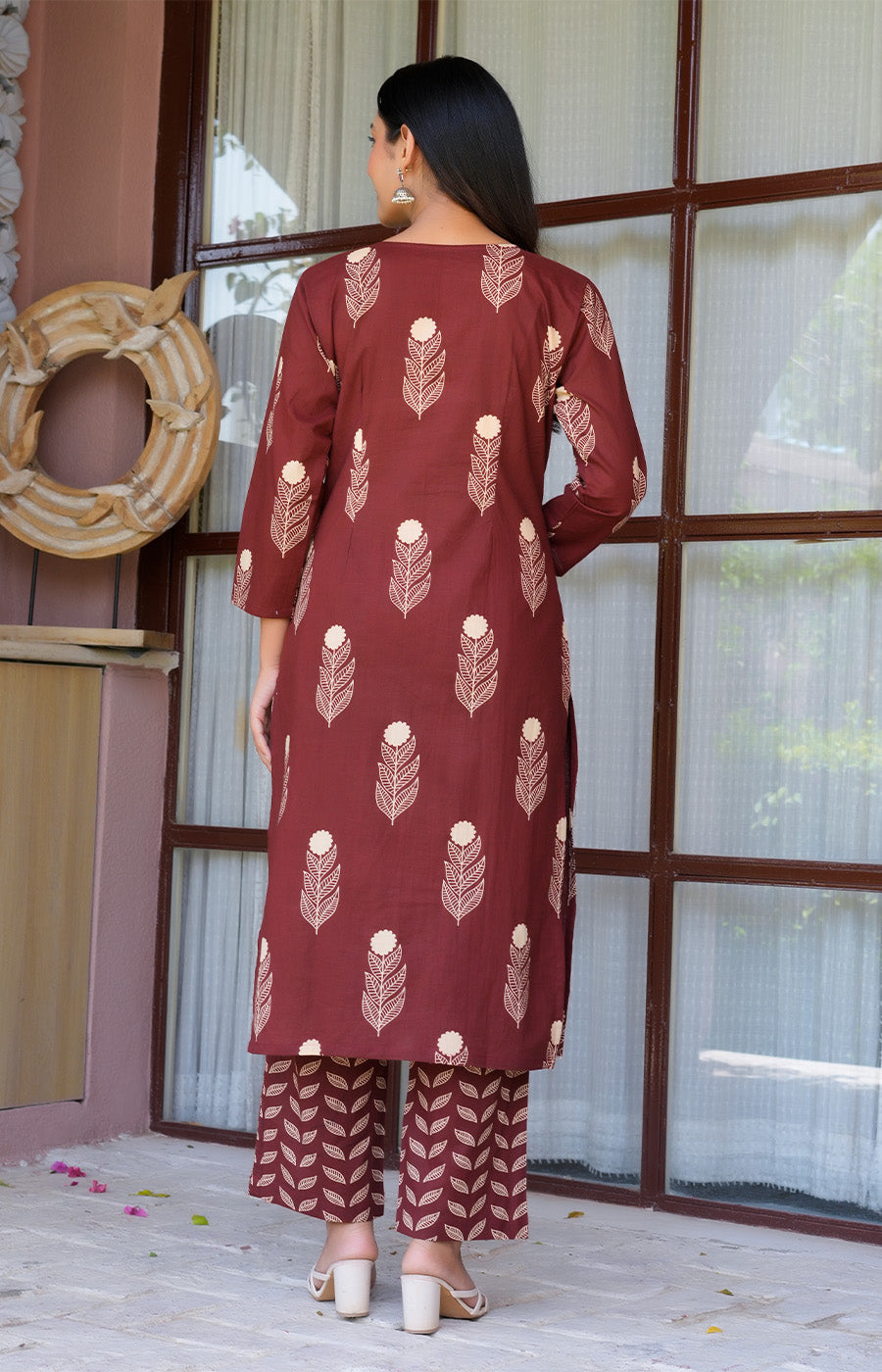Ruhani – Maroon Embroidered Kurta Set